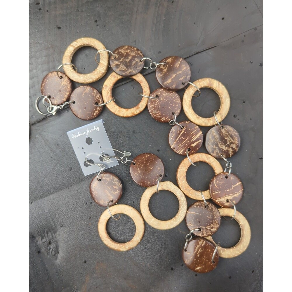 Coconut Shell Jewelry Set - Picture 3 of 3